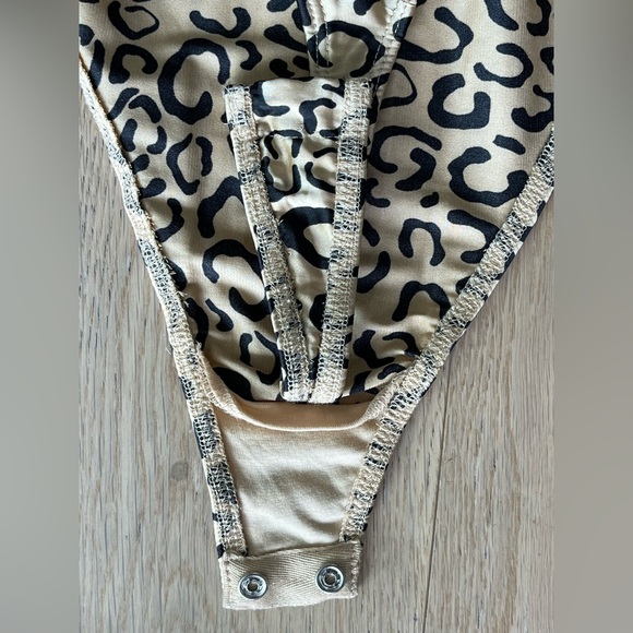 For Love & Lemons Frankie Bodysuit - Picture 4 of 8